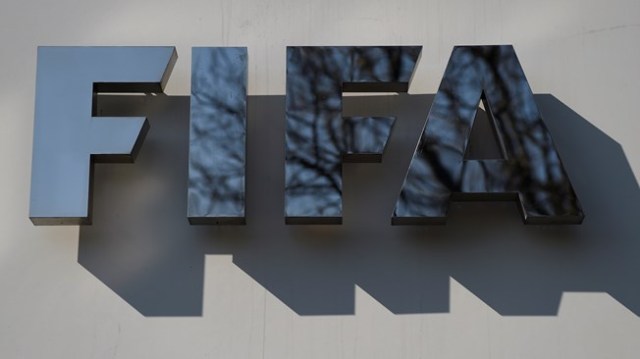 ФИФА терма жамоалар рейтингини эълон қилишни бир ойга кечиктирди