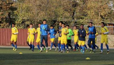 Сборная Узбекистана U-19 провела первую тренировку в Душанбе