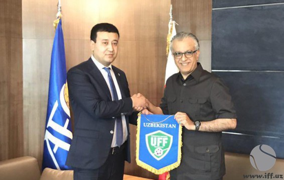 Президент ФФУ Умид Ахматджанов встретился с главой АФК в Куала-Лумпуре
