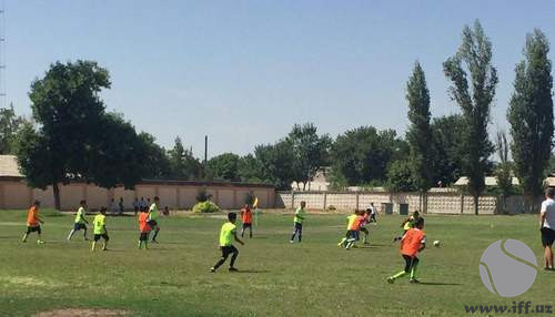 Продолжаются вступительные экзамены в детско-юношескую Академию футбола города Ташкент